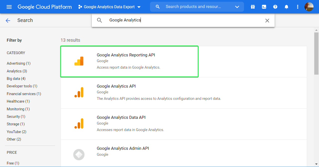 Busca la API de Google que desees habilitar